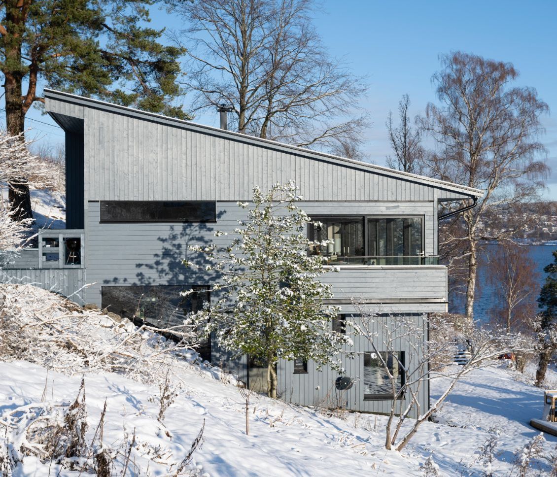 Bilde av husets fasade med pulttak