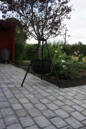 Stor brostein i granitter brukt her